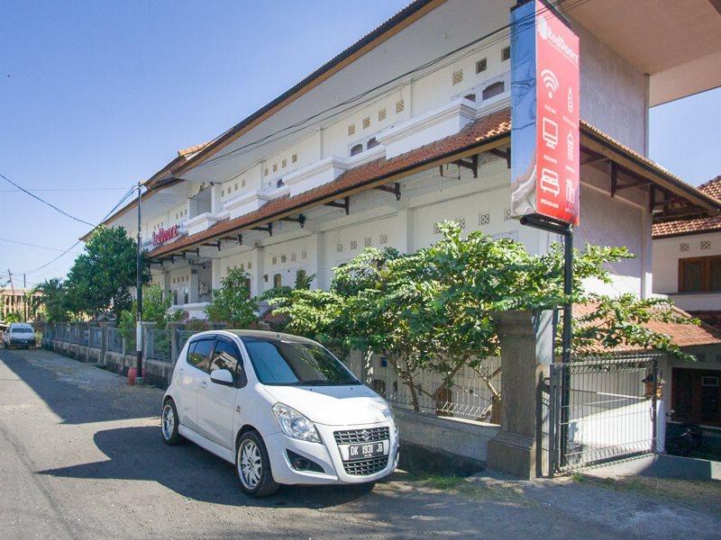 Reddoorz @ Jalan Gatot Subroto Denpasar Hotel Екстериор снимка