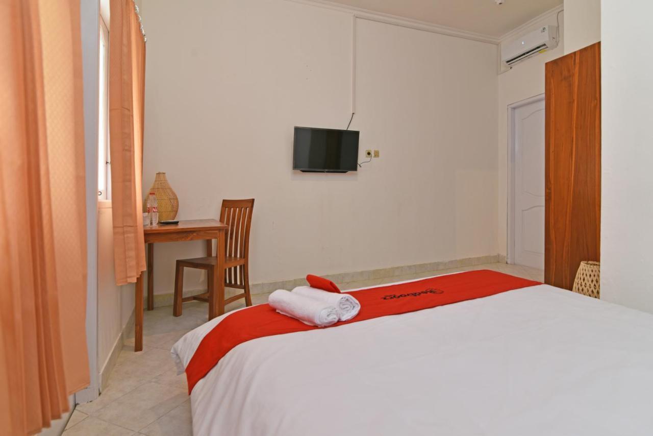 Reddoorz @ Jalan Gatot Subroto Denpasar Hotel Екстериор снимка