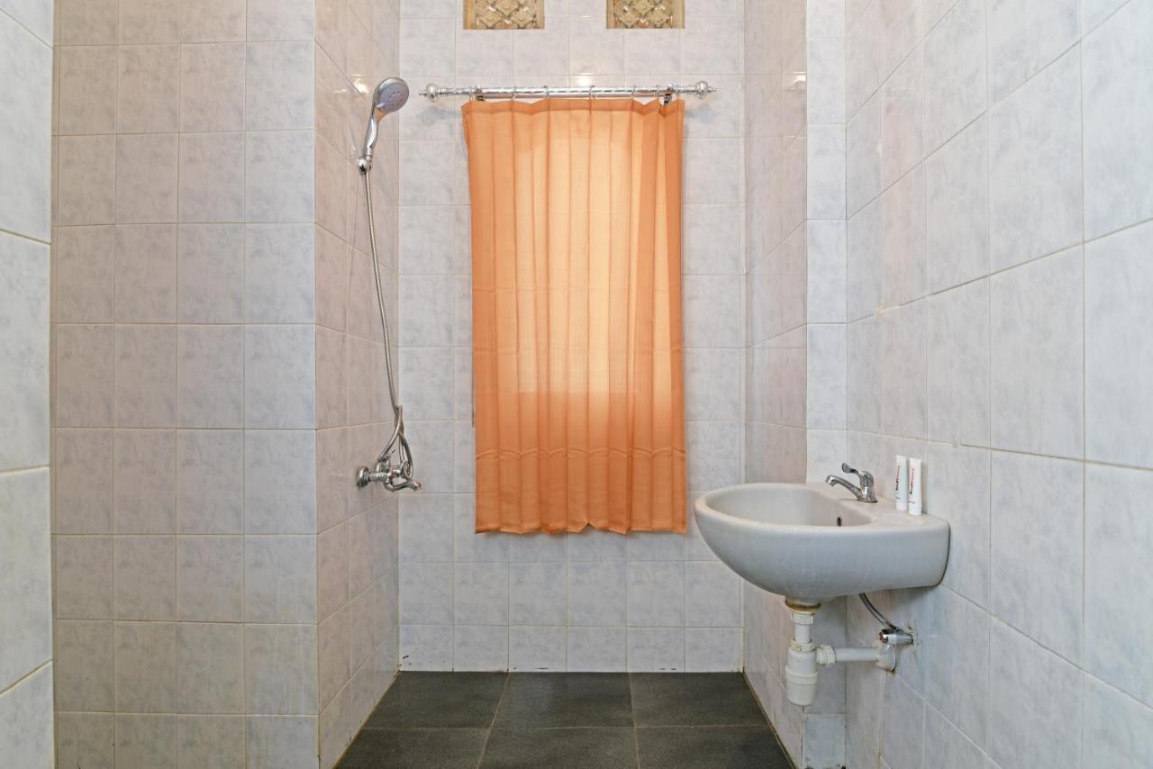 Reddoorz @ Jalan Gatot Subroto Denpasar Hotel Екстериор снимка