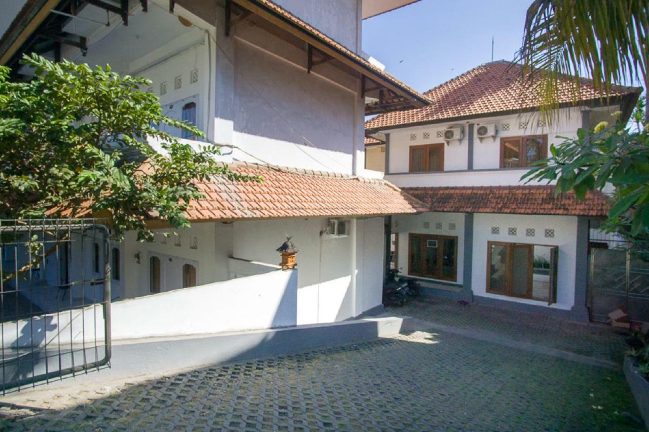 Reddoorz @ Jalan Gatot Subroto Denpasar Hotel Екстериор снимка